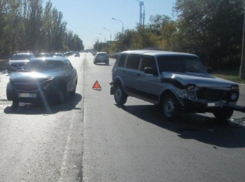 Водитель «Нивы» отправился в больницу после ДТП в Волжском