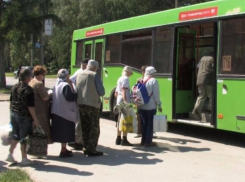 Дачные автобусы в Волжском заставили ездить чаще