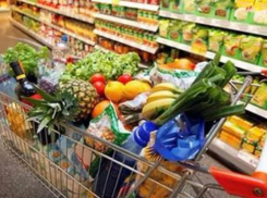 Сезонные овощи в Волжском продолжают дешеветь - чай и бананы дорожают 