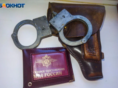  Забил кухонным молотком: в Волжском произошло убийство во время застолья