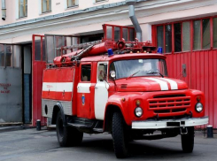 Волжан пригласили в кабину пожарной машины