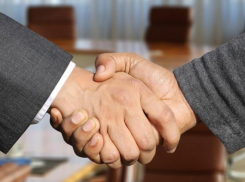 Продавали контрафактное пиво и табачные изделия: в Волгограде завершено расследование уголовного дела