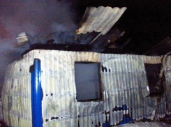 В Волгограде при пожаре обнаружен труп неизвестного