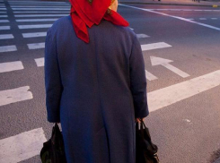 В Среднеахтубинском районе водитель Opel Astra сбил пенсионерку