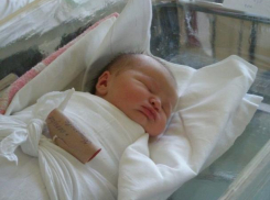 Новорожденные волжане получат полис  в роддоме
