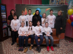 Королева высоты Елена Исинбаева научила деток из Волжского верить в себя и добиваться цели