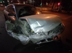 Иномарки не поделили дорогу в Волжском