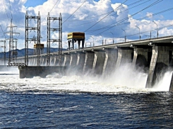 Максимальный водосброс на Волжской ГЭС продлили на двое суток