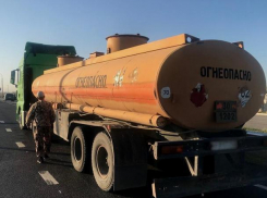 Четверо злоумышленников украли 20 тонн нефти в области