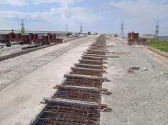 В рамках реализации национального проекта «Безопасные качественные дороги» в городе осуществляется ремонт путепроводов