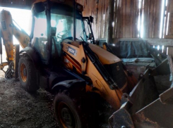 С волжского железнодорожного вокзала угнали спецтранспорт