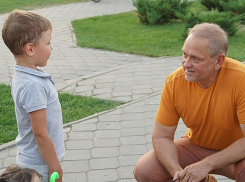 Проникновенным стихом про Волжский удивил зрителей юный чтец Ваня Епифанов