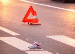 Автомобиль сбил ребенка на пешеходном переходе