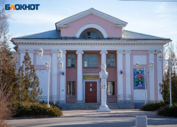 История бюста Александра Сергеевича Пушкина, установленного в Волжском