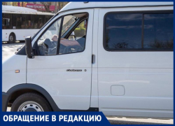 В Волжском водитель маршрутки высадил многодетную мать, не довезя до остановки