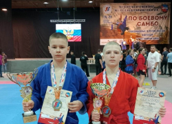 Юные волжане завоевали две золотые медали на первенстве ЮФО по боевому самбо 