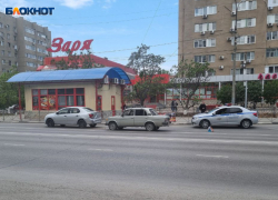 В Волжском иномарка столкнулась с «шестеркой»