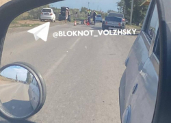 16-летний подросток без прав попал в аварию на мопеде в Волжском