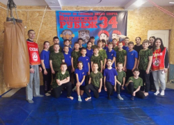 Школьники Волжского сдали ГТО накануне 23 февраля