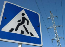 В Волжском на пешеходном переходе "пятнашка" сбила мужчину