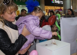 Волжане собирали средства на лечение больной раком Инне Кузнецовой