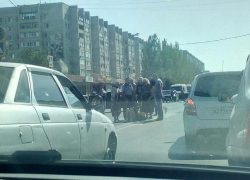 Молодая девушка на ВАЗе сбила женщину в центре Волжского