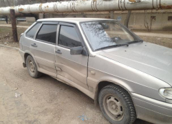 В Волжском объявили розыск ночного "шумахера", разбившего "четырнадцатую"