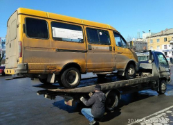 В Волжском начали арестовывать перевозчиков из списка запрещенных маршрутов