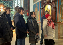 В день Татьяны студенты отправились в Волжском в храм