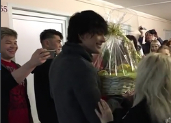 Волжские блондинки сразили "нанайцев" царским осетром 