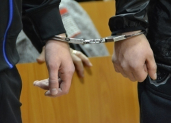 "Добрый" сын в Волжском привлёк свою маму в наркогруппировку 