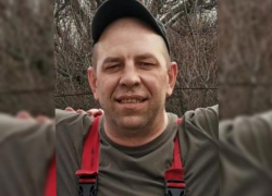 45-летний Алексей Максимов ушел из дома в Волжском и не вернулся: поиски длятся пятые сутки