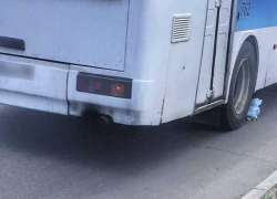 Автобус в Волжском сбил подростка