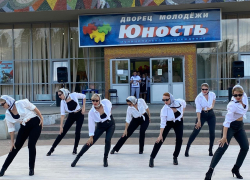 Молодежные таланты покорили сцену фестиваля субкультур в Волжском