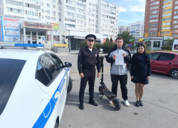 В Волжском провели рейд против нарушителей ПДД на электросамокатах и велосипедах
