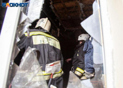 Пожар из-за воды в проводке: в Волжском сгорела дача