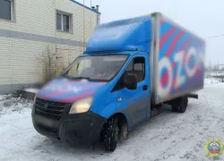 Водитель «Газели» наказан за езду по тротуару в Волжском
