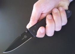 В Средней Ахтубе собутыльник едва не зарезал 17-летнего приятеля 