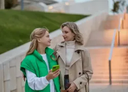 Юным россиянам подарят сим-карту вместе с первым паспортом