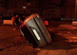 Пьяный «лишенник» опрокинулся на авто в Волжском