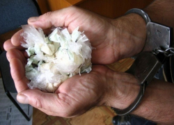 В Волжском рецидивиста осудили на 11 лет за сбыт крупной партии "солей"