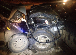 В Волжском при лобовом столкновении двух ВАЗов 20-летняя девушка скончалась на месте ДТП