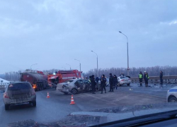 Под Волжским произошло ДТП с двумя иномарками