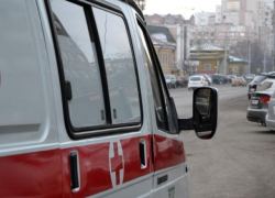 На остановке Волжского обнаружили труп женщины