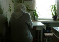 Лжемедсестра похитила у камышанки 90 тысяч рублей