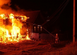В Волжском за полтора часа произошло два пожара