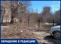 Все желающие справляют нужду под окнами жилого дома в Волжском