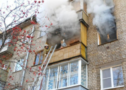 Женщина пострадала в пожаре в Волжском