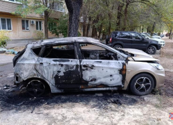 В Волжском расследуют поджог автомобиля «Хендэ Солярис»