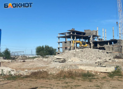 Мужчину насмерть прибило на стройке в Волжском